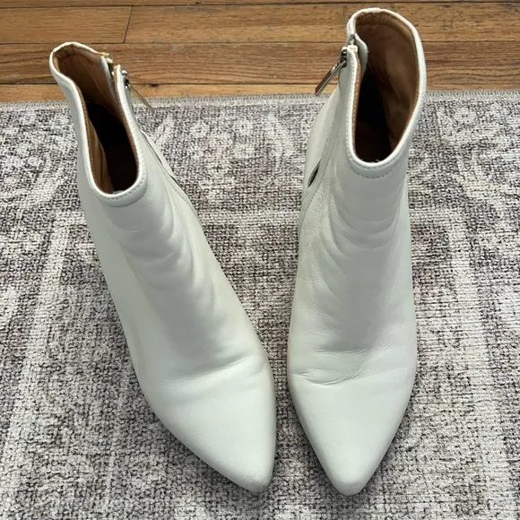 - Anthropologie joie white ankle boots - size 38 women’s 7.5 white