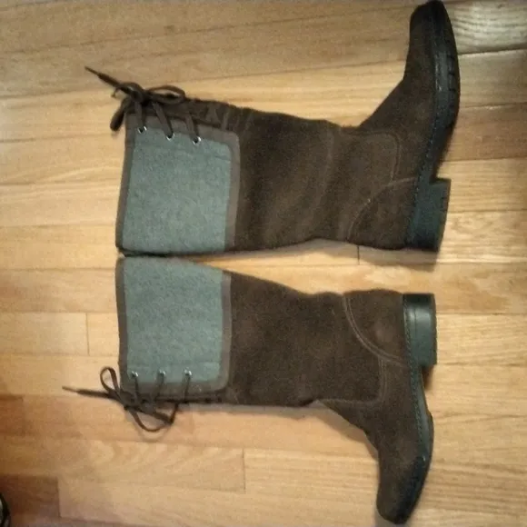 - - Clarks unique brown suede wool upper decorative lace up knee high boots