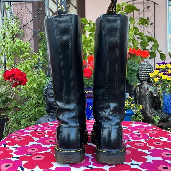 🏴󠁧󠁢󠁥󠁮󠁧󠁿 Dr. Martens MIE Vintage 20 Eye Lace Up Knee High Boots UK 6