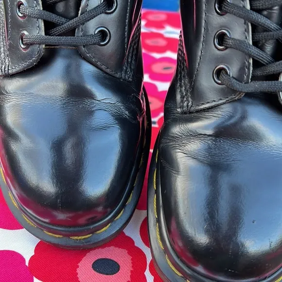 🏴󠁧󠁢󠁥󠁮󠁧󠁿 Dr. Martens MIE Vintage 20 Eye Lace Up Knee High Boots UK 6