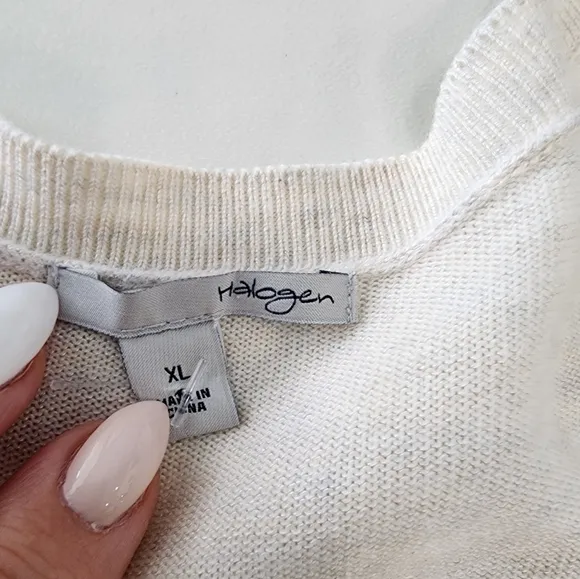 [ HALOGEN] womens size XL, Stella long sleeve, button up cardigan in Oatmeal .