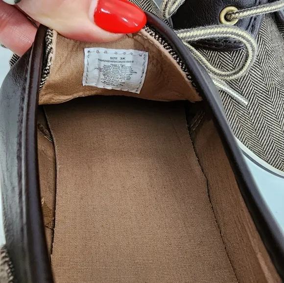 [ JANIE AND JACK] boys size 3,brown leather/ herringbone print lace up shoe.