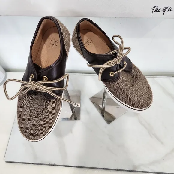 [ JANIE AND JACK] boys size 3,brown leather/ herringbone print lace up shoe.