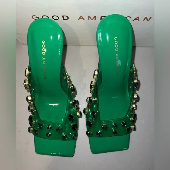 💚 NIB! Good American Jeweled Sandals