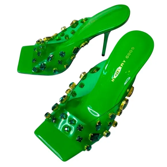 💚 NIB! Good American Jeweled Sandals