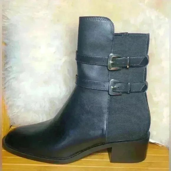 - Zara STRAPPY ANKLE BOOTS WITH BUCKLE🔥🔥🔥🔥🔥