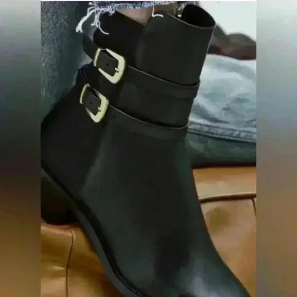 - Zara STRAPPY ANKLE BOOTS WITH BUCKLE🔥🔥🔥🔥🔥