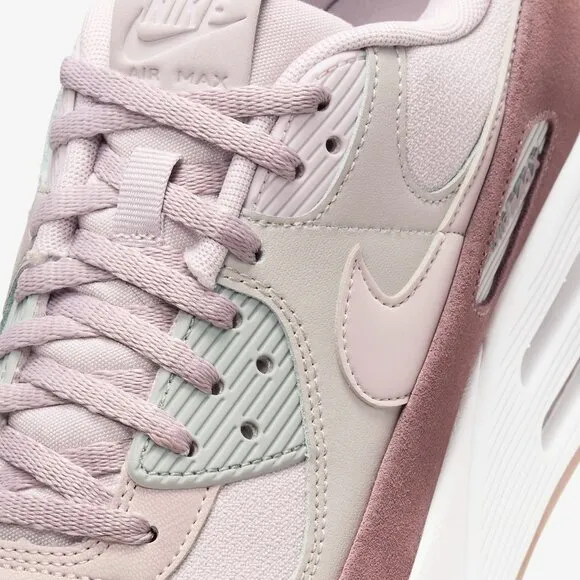11W/9.5M - [NEW] Women's Nike Air Max 90 LV8 Shoes FD4328-001