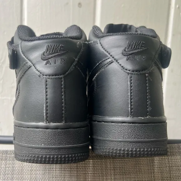 2021 Nike Air Force 1 Triple Black Mid