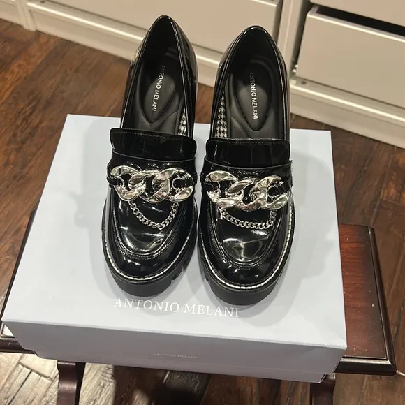 2023 Stunning ANTONIO MELANI Patton leather/Silver Shoes. Extremely comfortable