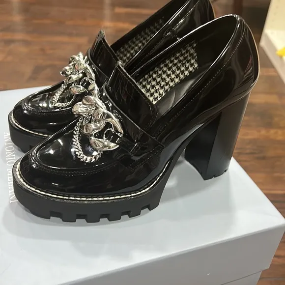 2023 Stunning ANTONIO MELANI Patton leather/Silver Shoes. Extremely comfortable
