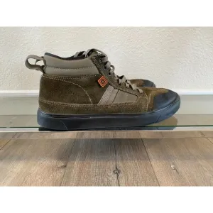 511 Tactical Mens 9.5 Norris sneaker 186 Ranger Green Vibram Puncture Res Shoes