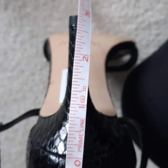 52. NWOT Via Spiga black open toe, ankle strap heels