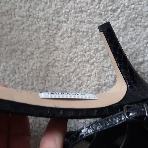 52. NWOT Via Spiga black open toe, ankle strap heels
