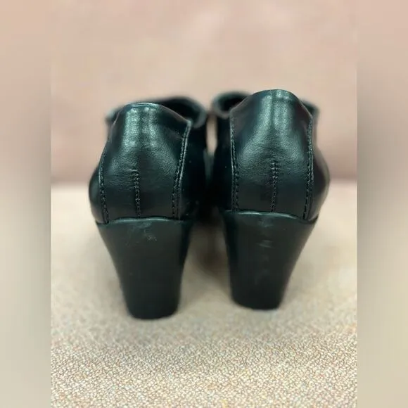 A2 by Aerosoles Black ankle boots 8M 2 3/4&quot;