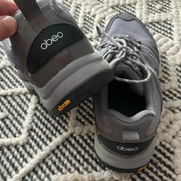 Abeo Women’s Janet Hiking Boots Shoes Size 9 in Gray
