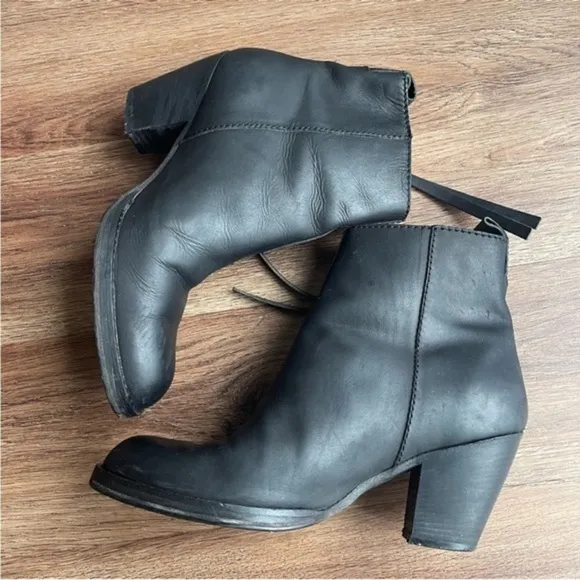 ACNE Studios Pistol Ankle Boots Black Leather Size 37 Size 7