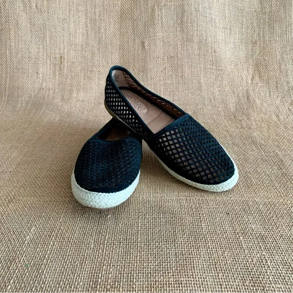ADAM TUCKER By Me Too Flexible Black Flats Shoes Espadrille Rope Detail 7 NWOT