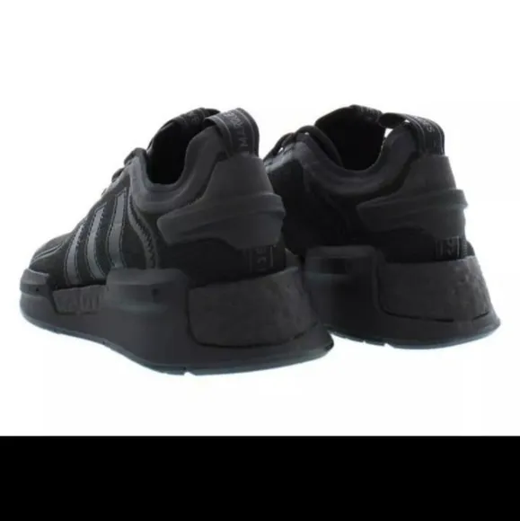 Adidas Grade School NMD R1 V3Youth 6.5, (women 8) New with box. Style: GX5683