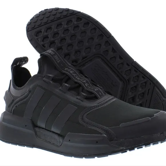 Adidas Grade School NMD R1 V3Youth 6.5, (women 8) New with box. Style: GX5683