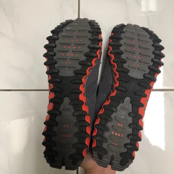 Adidas men’s hiking trail shoes 9.5