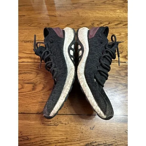 ADIDAS PureBoost Core Black/burgundy Men's Running Shoes Sz 11