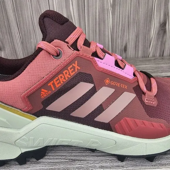 Adidas Terrex Swift R3 Gore-TEX - Red/Wonder Oxide/ Lilac - Women's Size 8.5 NEW