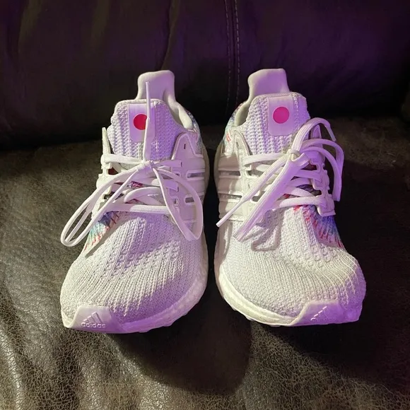 Adidas UltraBoost DNA 4.0 Tie-Dye White Running Shoes Size 4.5 Women’s