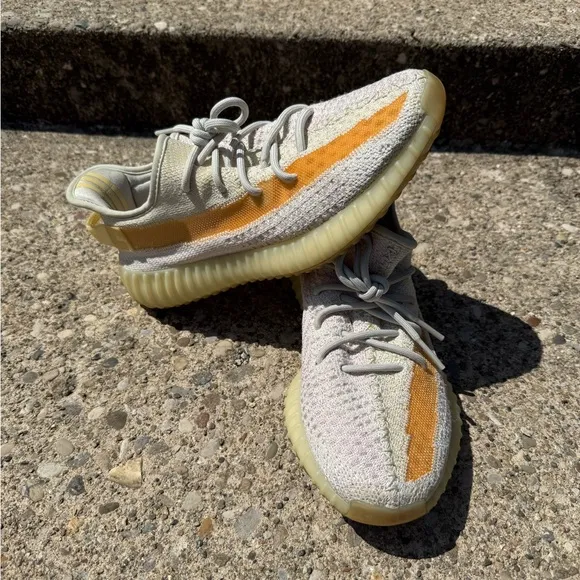 Adidas Yeezy Boost 350 V2, “Light” Color Changing Colorway, US Men’s Size 10