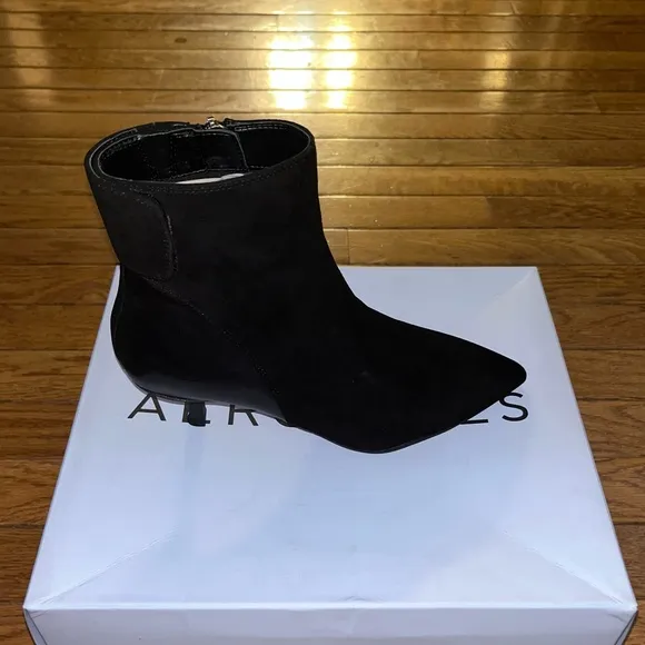 Aerosoles Leather Levanto Kitten Heel Ankle Boots All Black Women’s Size 5 NIB