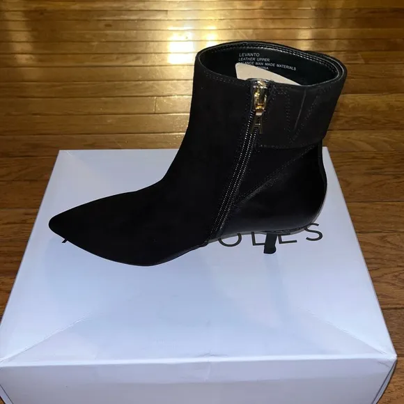Aerosoles Leather Levanto Kitten Heel Ankle Boots All Black Women’s Size 5 NIB