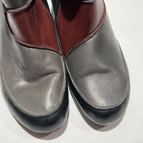 Aetrex leather Booties Size 9. B63