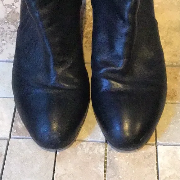 AGL Leather boots, fits like 7.5/8, made in Italy