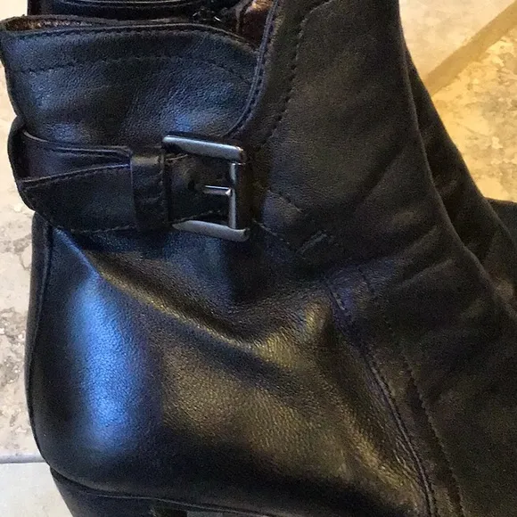 AGL Leather boots, fits like 7.5/8, made in Italy
