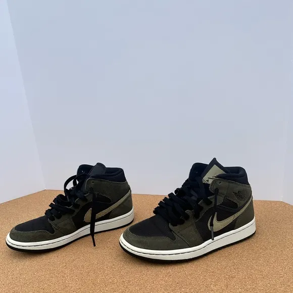 Air Jordan 1 Mid 'Military Olive' BQ6472-030 Women's Size 6 Sneakers