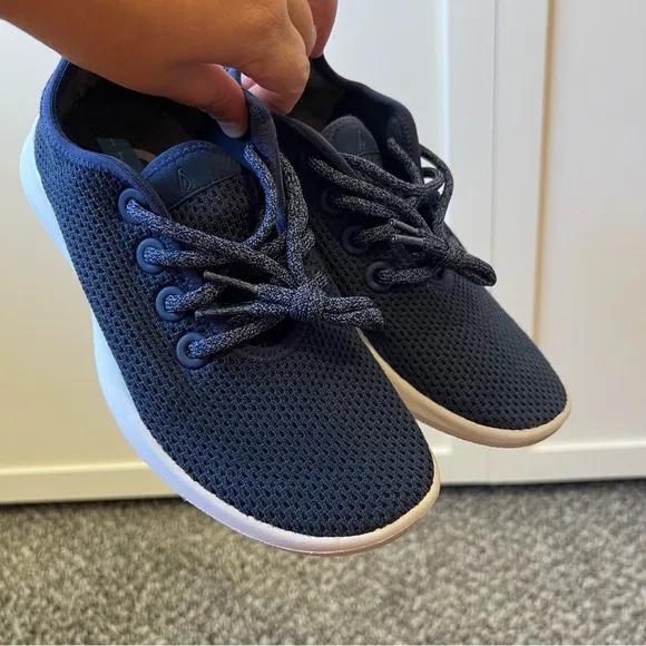 Allbirds Women’s Tree Runner Marine‎ Blue Knit Sneakers Size 6