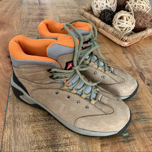 Alpine Design Women Explorer Hiking Boots Size 8.5 Hiking shoes