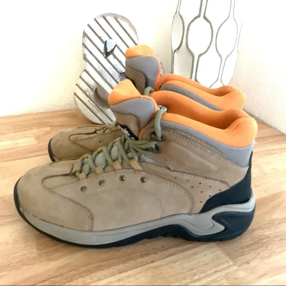 Alpine Design Women Explorer Hiking Boots Size 8.5 Hiking shoes