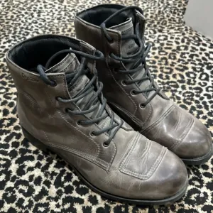 Alpinestars Drystar Men's Gray Leather Motorcycle Boots
