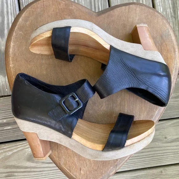 Anthopologie Antelope Leather Wood Heel Clog Sandal Shoes Women's Size 7 - 7.5