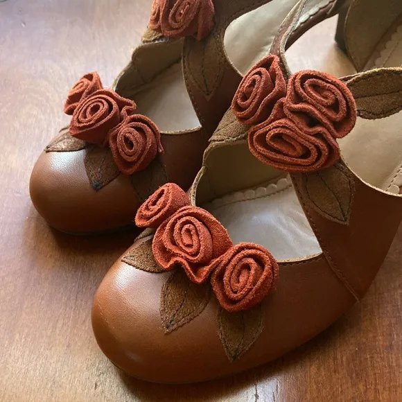 Anthropologie Miss Albright Bouquet of Roses Heels Women's Size 6.5