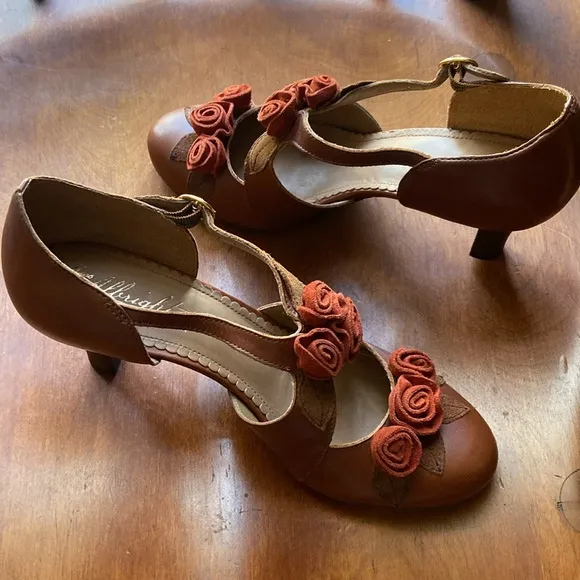 Anthropologie Miss Albright Bouquet of Roses Heels Women's Size 6.5