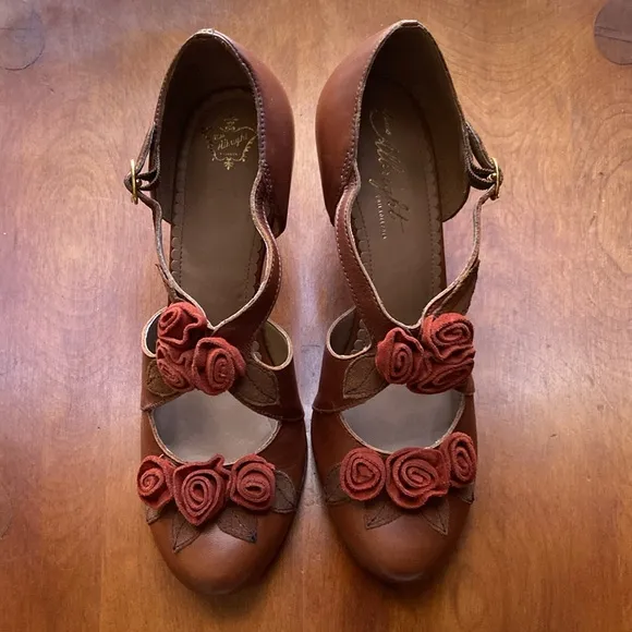 Anthropologie Miss Albright Bouquet of Roses Heels Women's Size 6.5