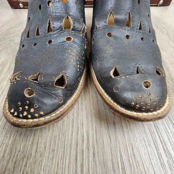 Anthropology Musse &amp; Cloud Coolise Laser Cut Ankle Boots Size 8