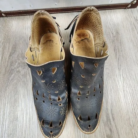 Anthropology Musse &amp; Cloud Coolise Laser Cut Ankle Boots Size 8