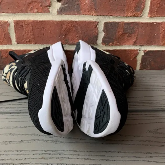 APL TechLoom Tracer Knit Running Shoes