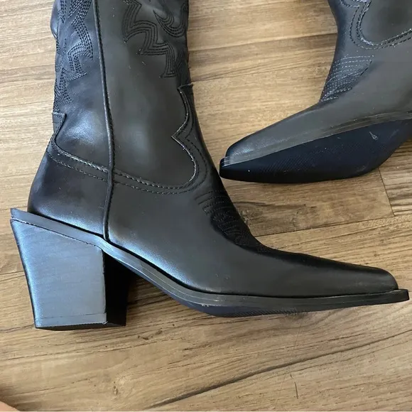 Aqua Ace Snip Toe High Heel Western Boots Sz 6