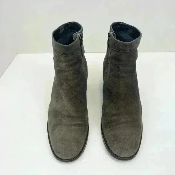 Aquatalia  Ankle Boots Gray Chelsea Suede Block Heel Bootie 9.5 Made In Italy.