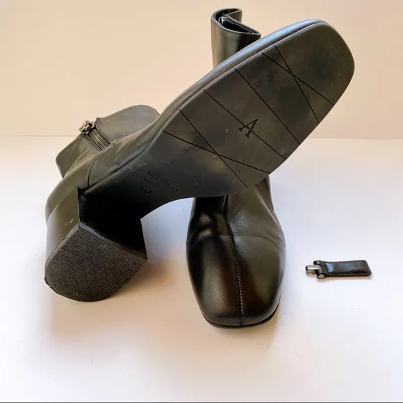Aquatalia Cathryn Black Leather Block Heel Boots