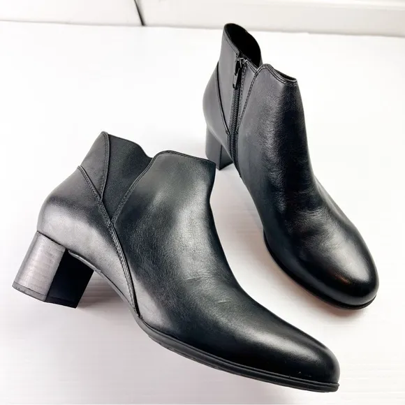 Aravon Booties womens 9.5 Black Leather Career Dress Women's Chelsea Boot